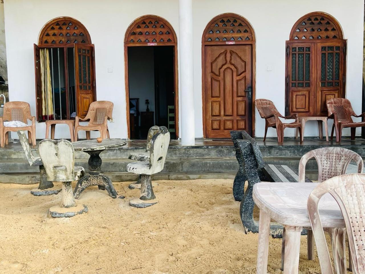 Sea Garden Beach Resort Habaraduwa Central Extérieur photo