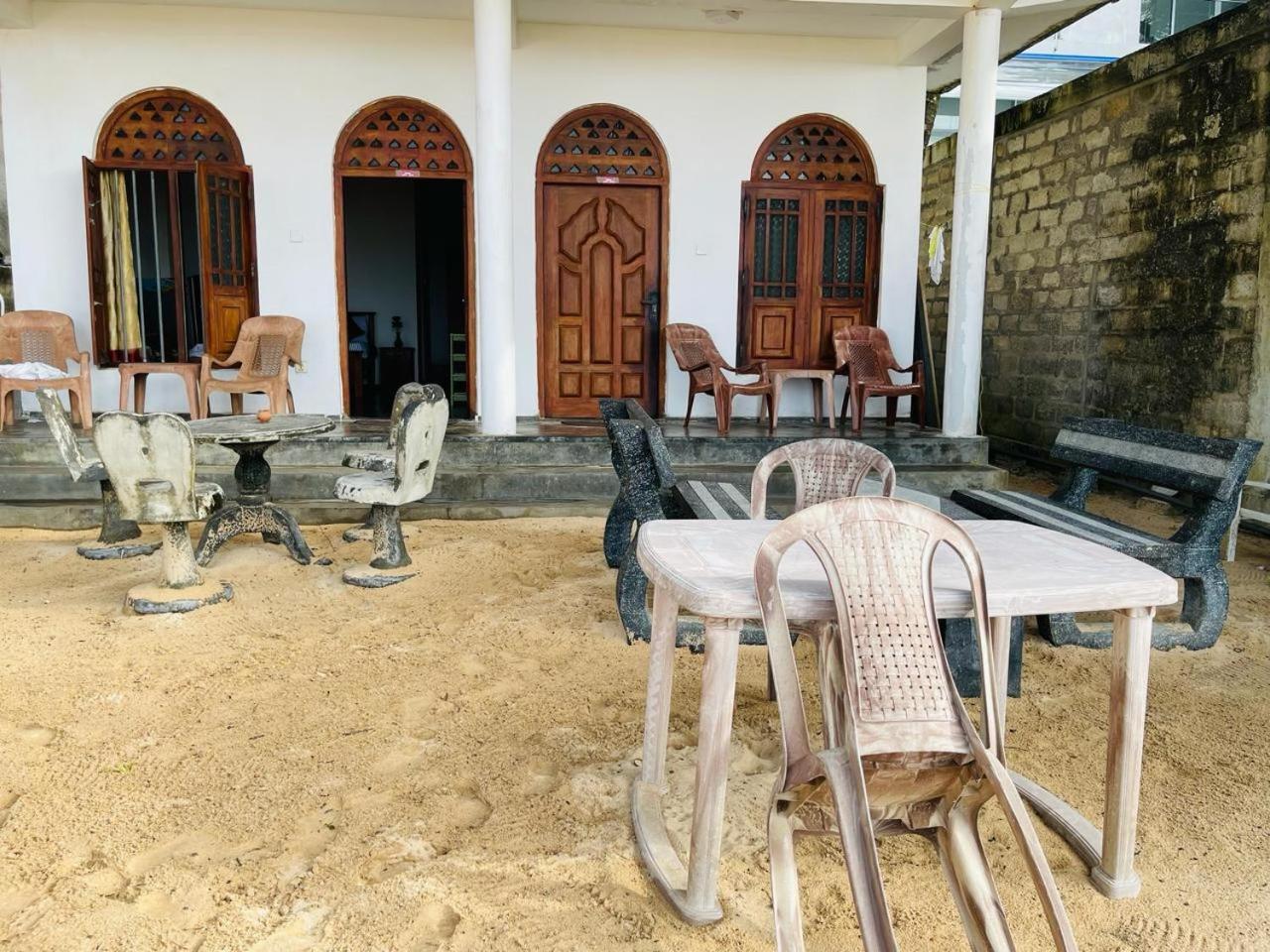 Sea Garden Beach Resort Habaraduwa Central Extérieur photo